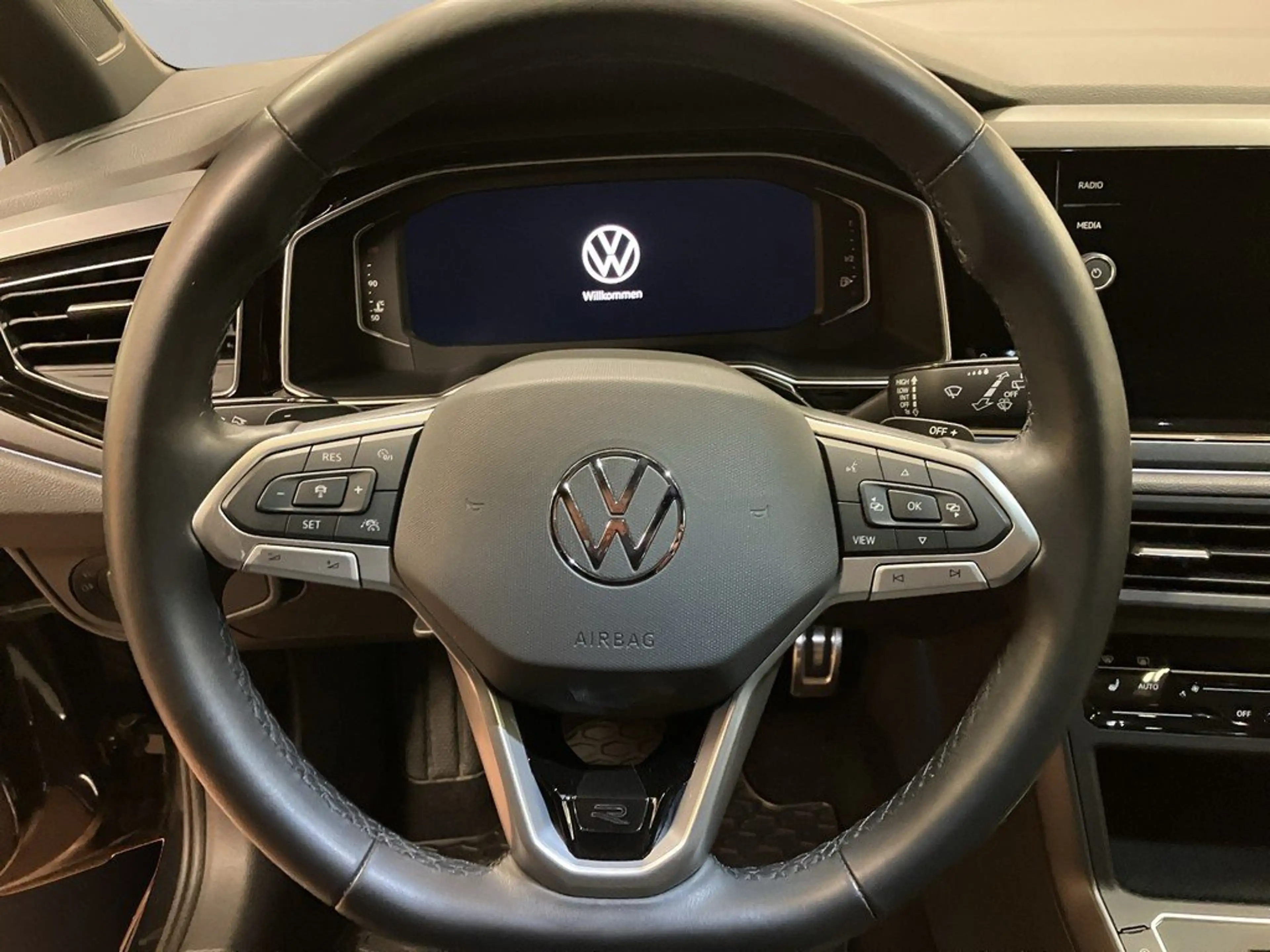 Volkswagen Taigo 1.0 TSI R line Matrix ACC App Connect — photo 10