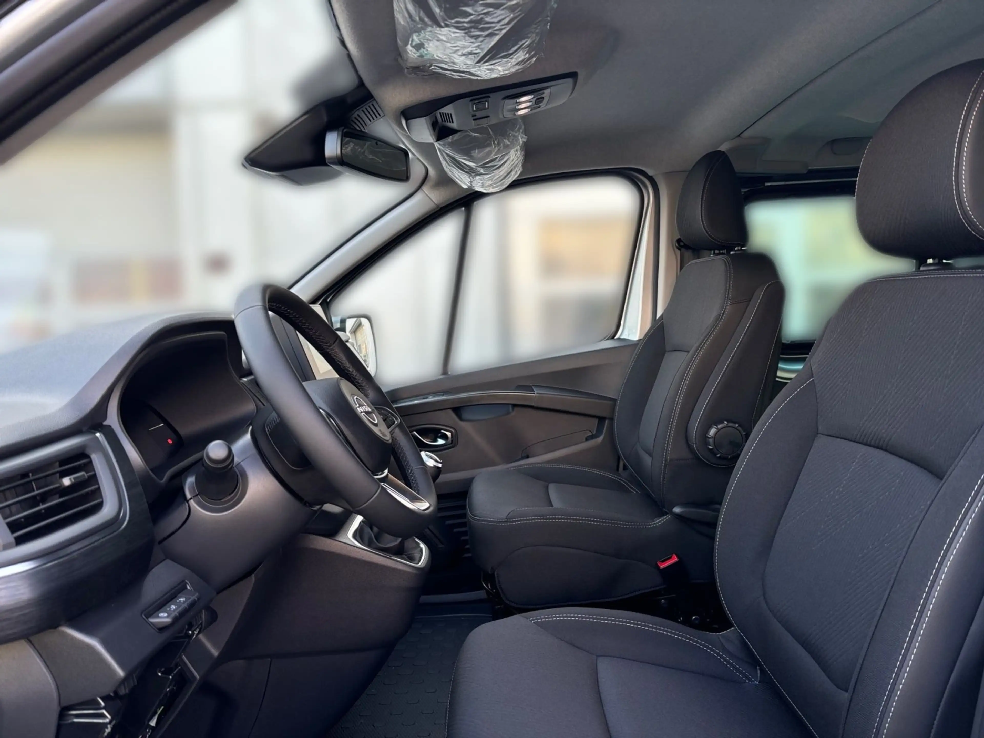 Nissan Primastar TEKNA Kombi L1H1 dci150 HK BES+ Design — photo 7