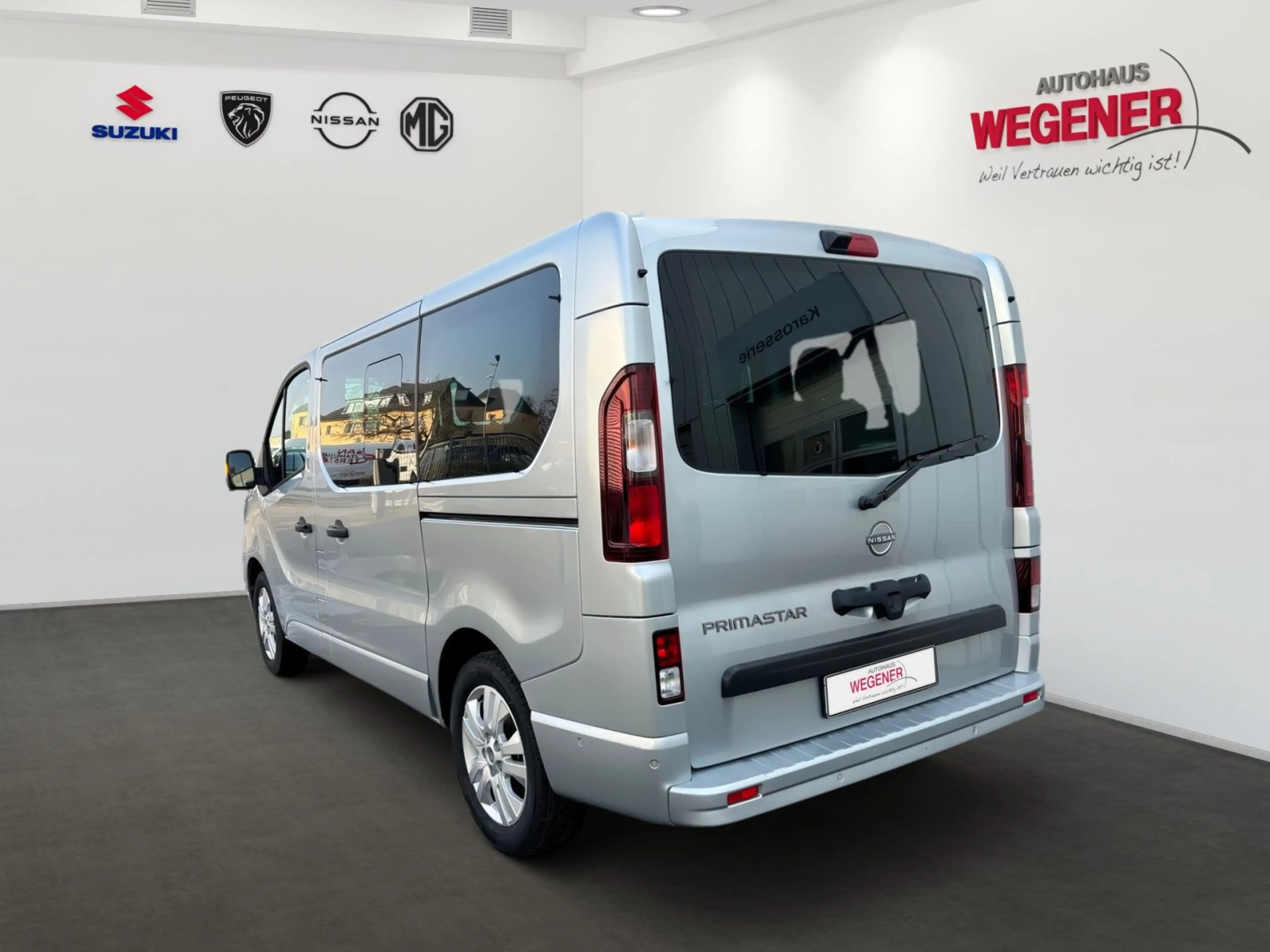 Nissan Primastar TEKNA Kombi L1H1 dci150 HK BES+ Design — photo 4