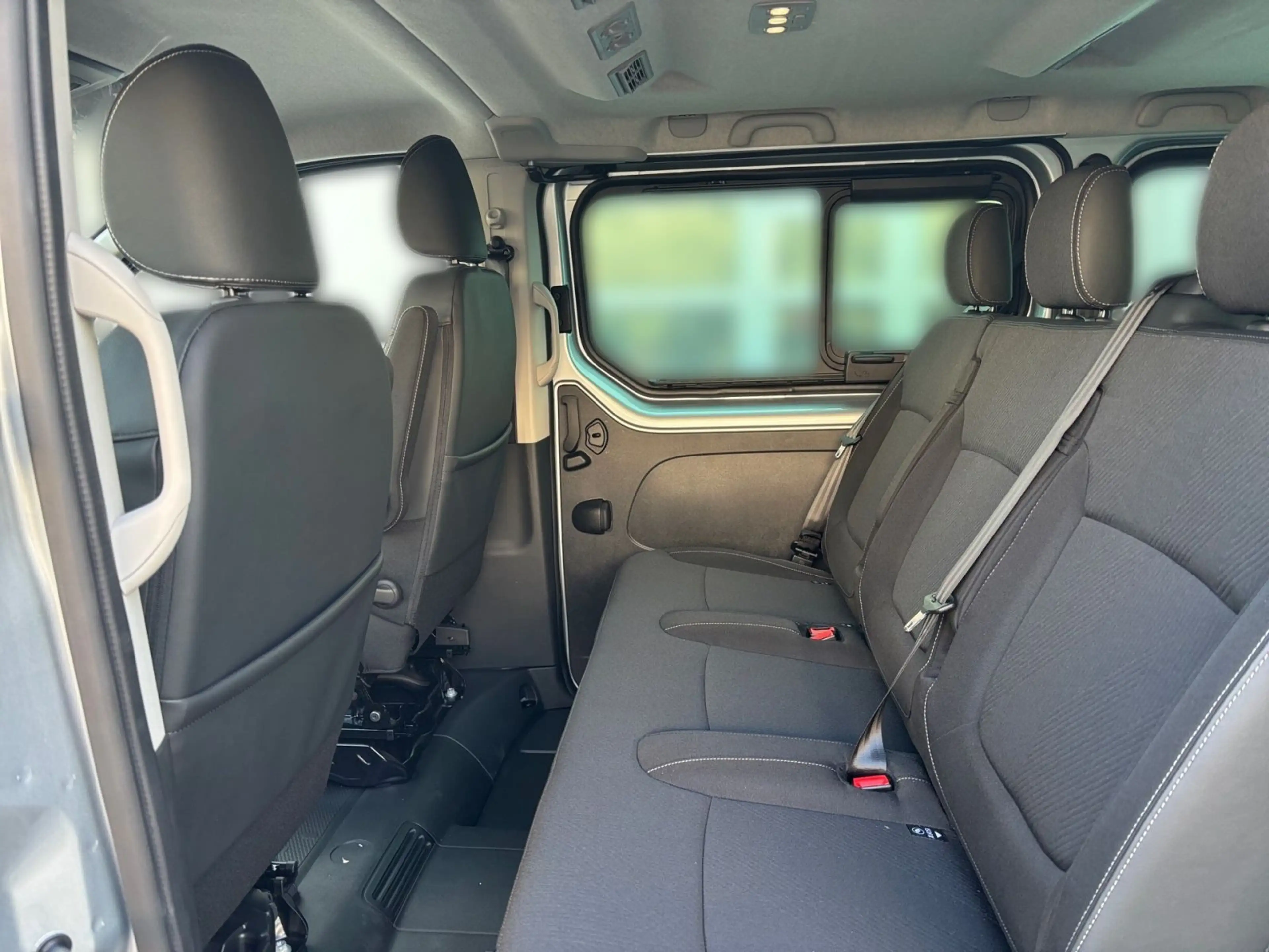 Nissan Primastar TEKNA Kombi L1H1 dci150 HK BES+ Design — photo 11