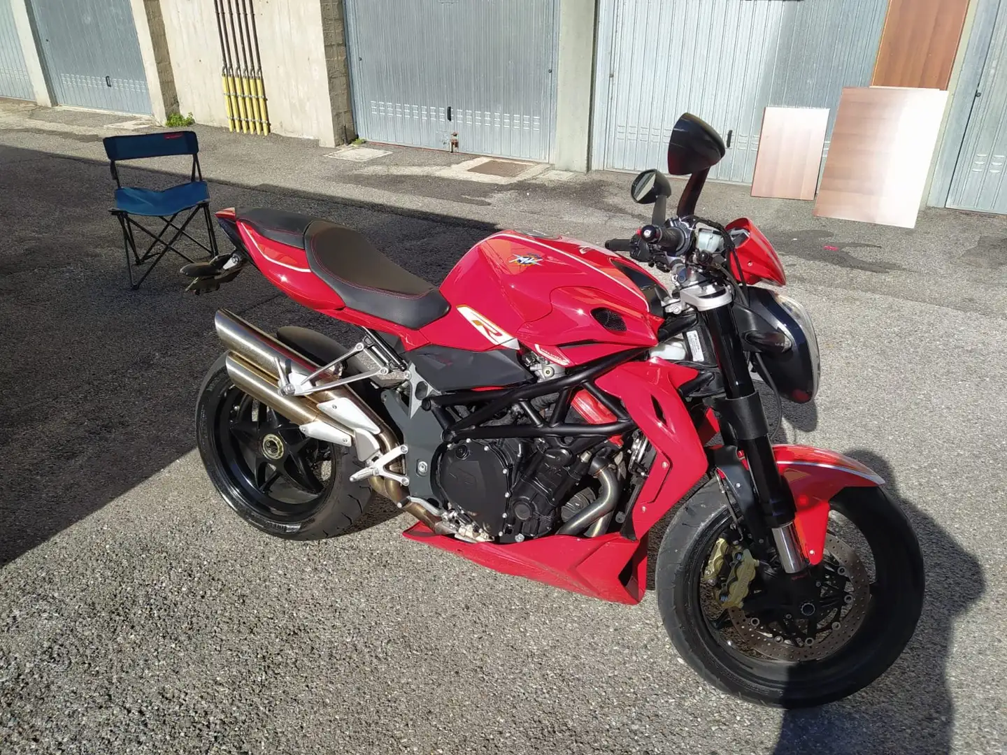 MV Agusta Brutale 1078 R Roşu - 1