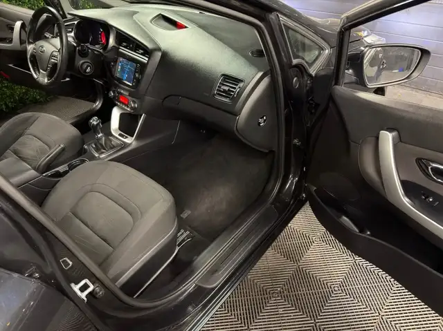 Kia Ceed view 13