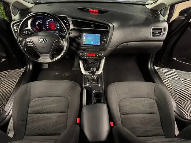 Kia Ceed view 15