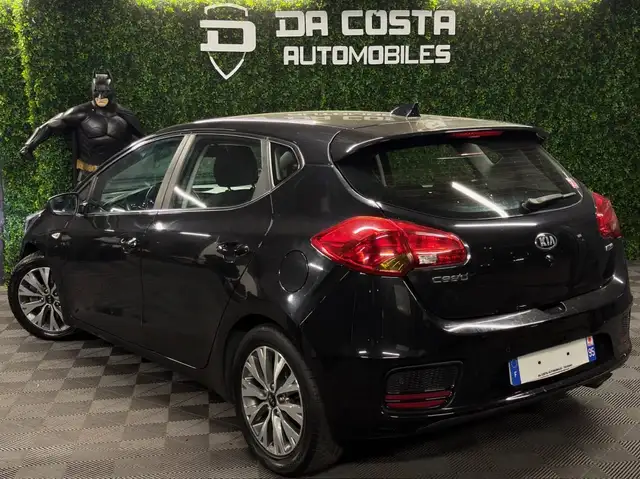 Kia Ceed view 5