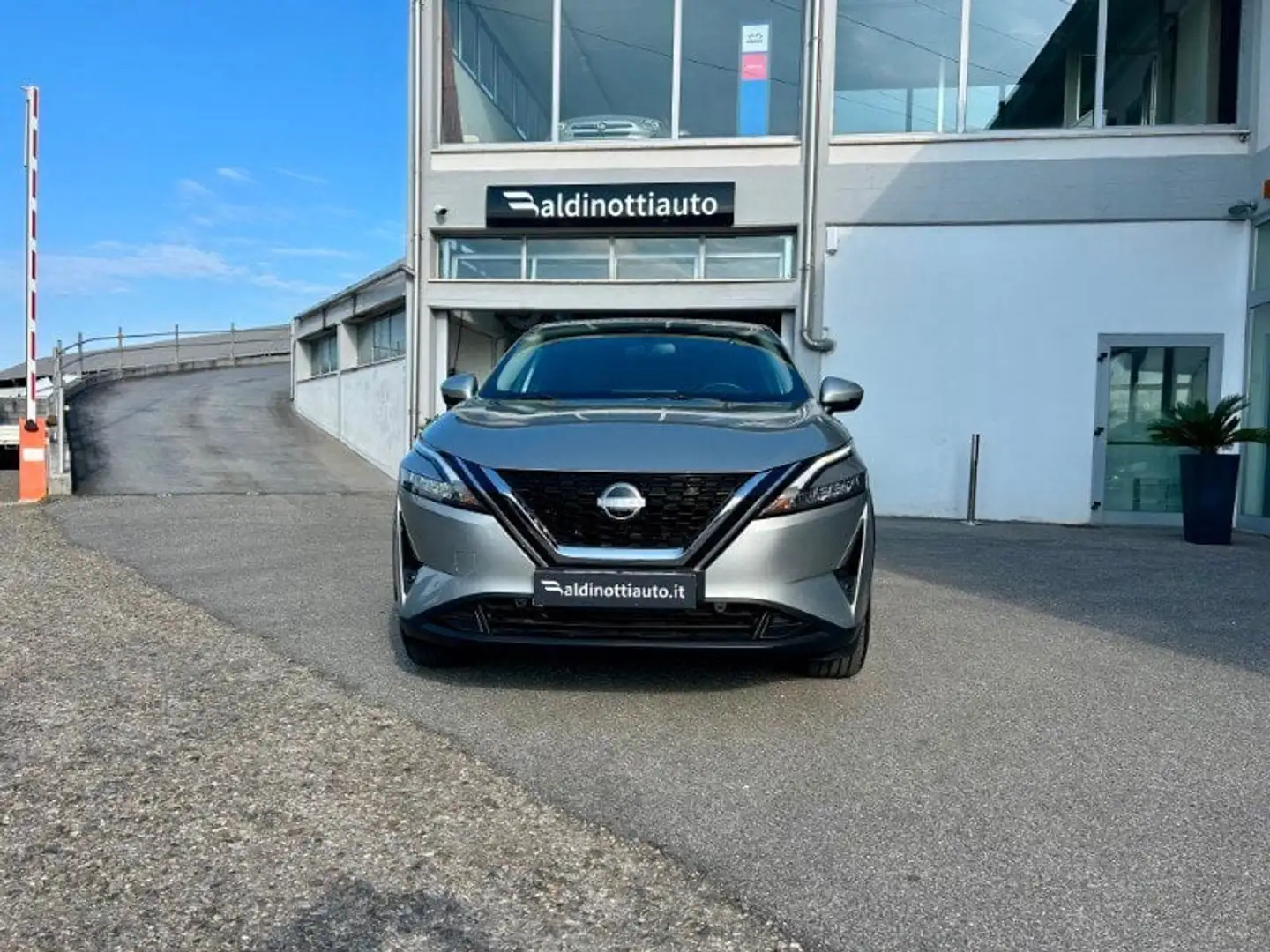 Nissan Qashqai Qashqai MHEV 140 CV N-Connecta Grigio - 2