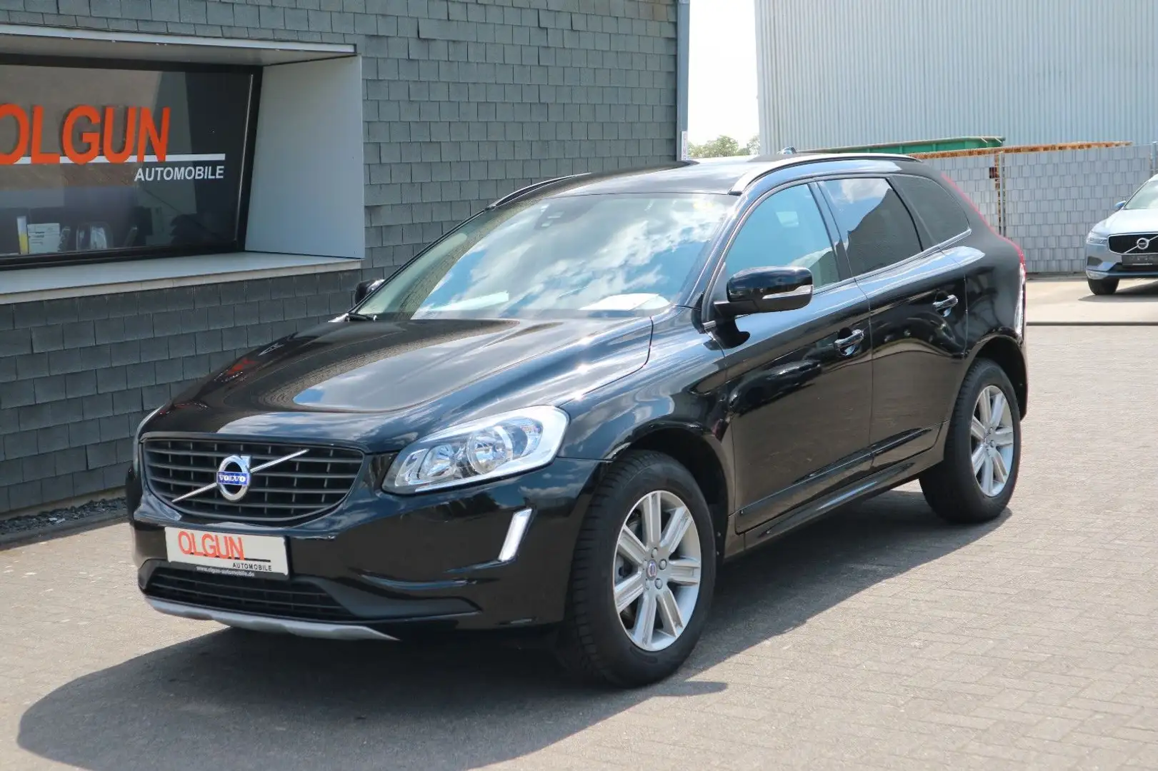 Volvo XC60 XC60 Kinetic 2WD *LEDER*ALU*NAVI*SHZ*KISI* Noir - 1