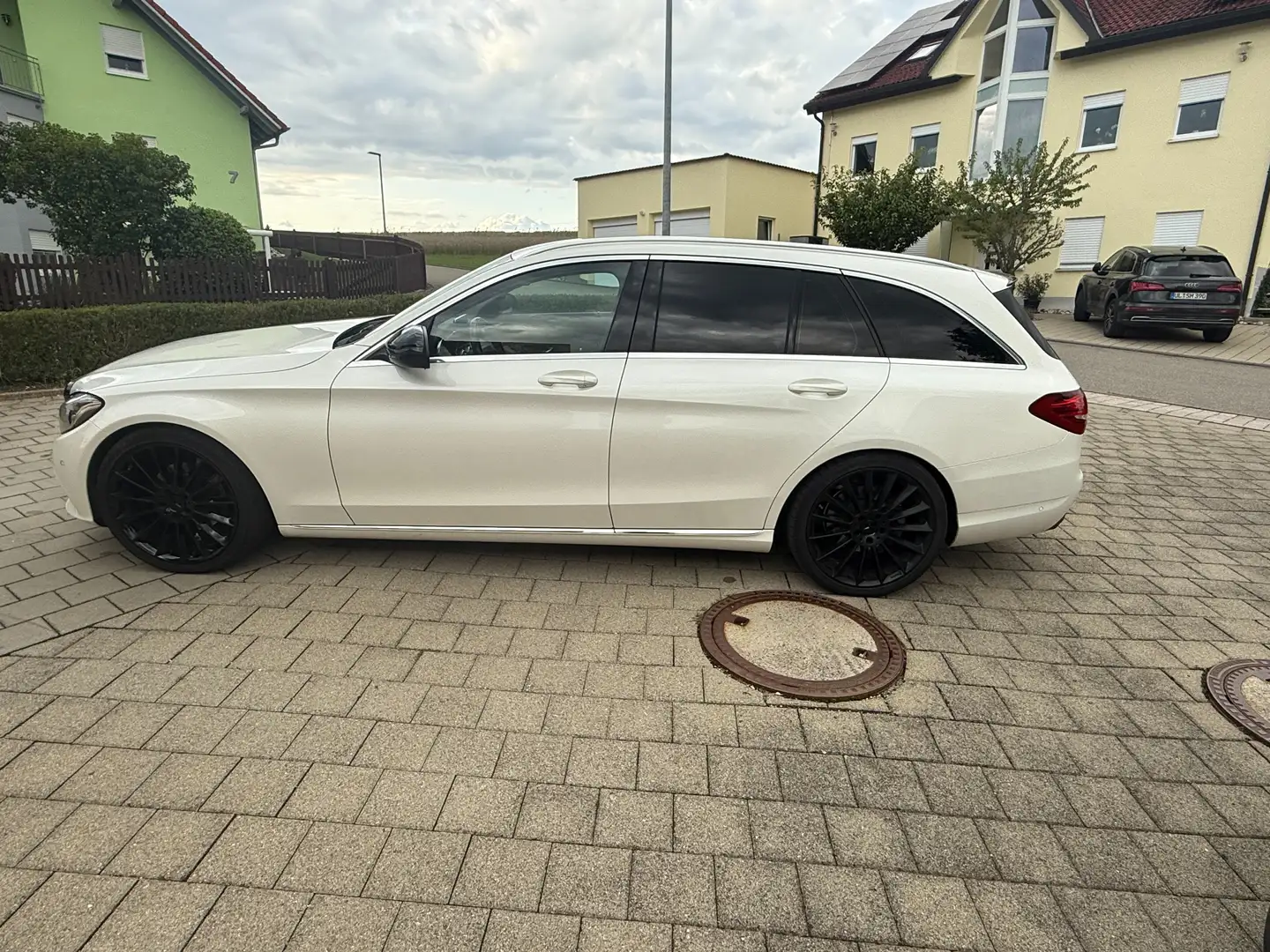 Mercedes-Benz C 220 C-Klasse T-Modell Diesel (BlueTEC) d T 7G-TRONIC Weiß - 2