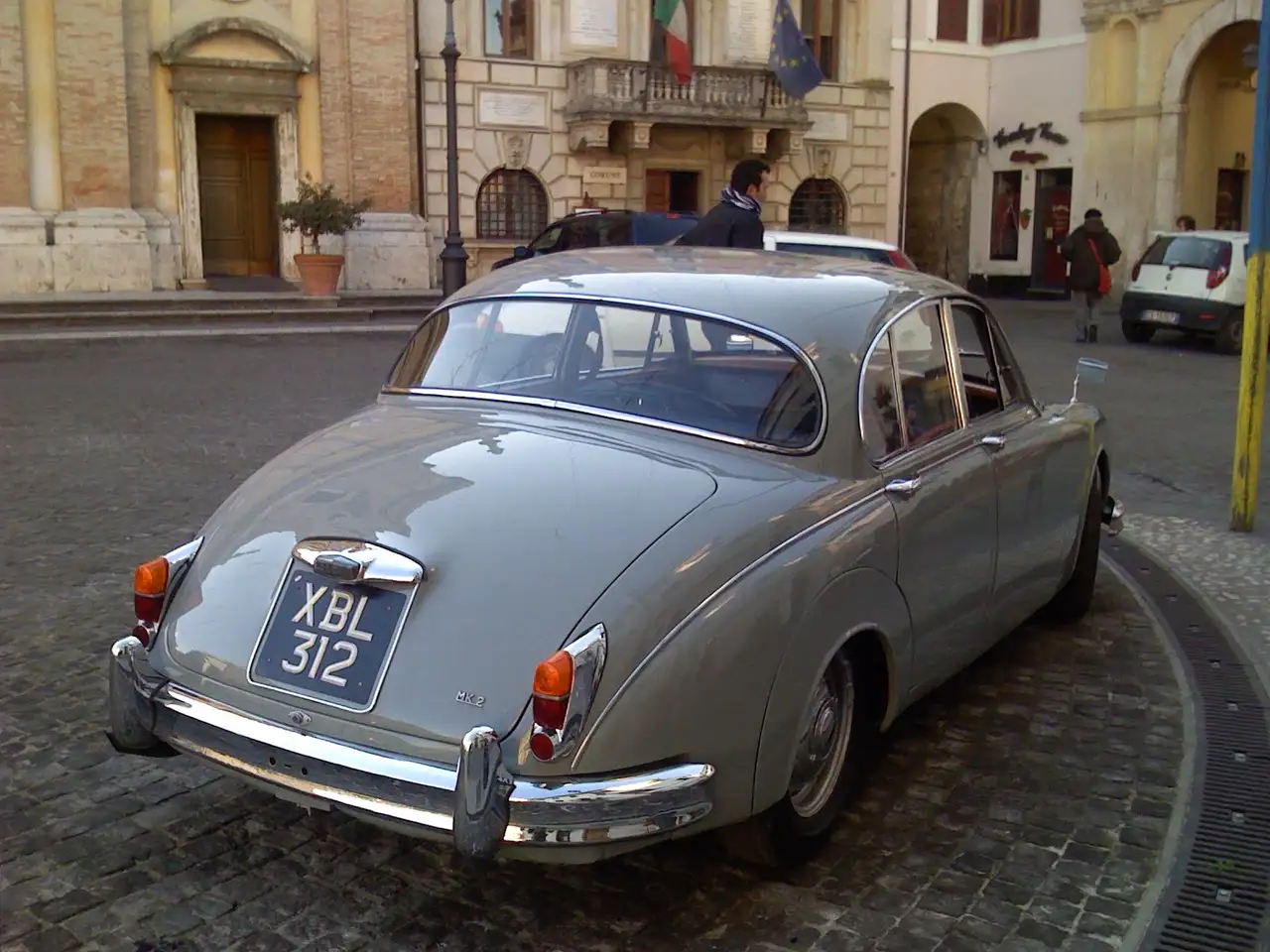 Jaguar MK II 2.4, foto 3