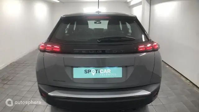 Peugeot 2008 view 4
