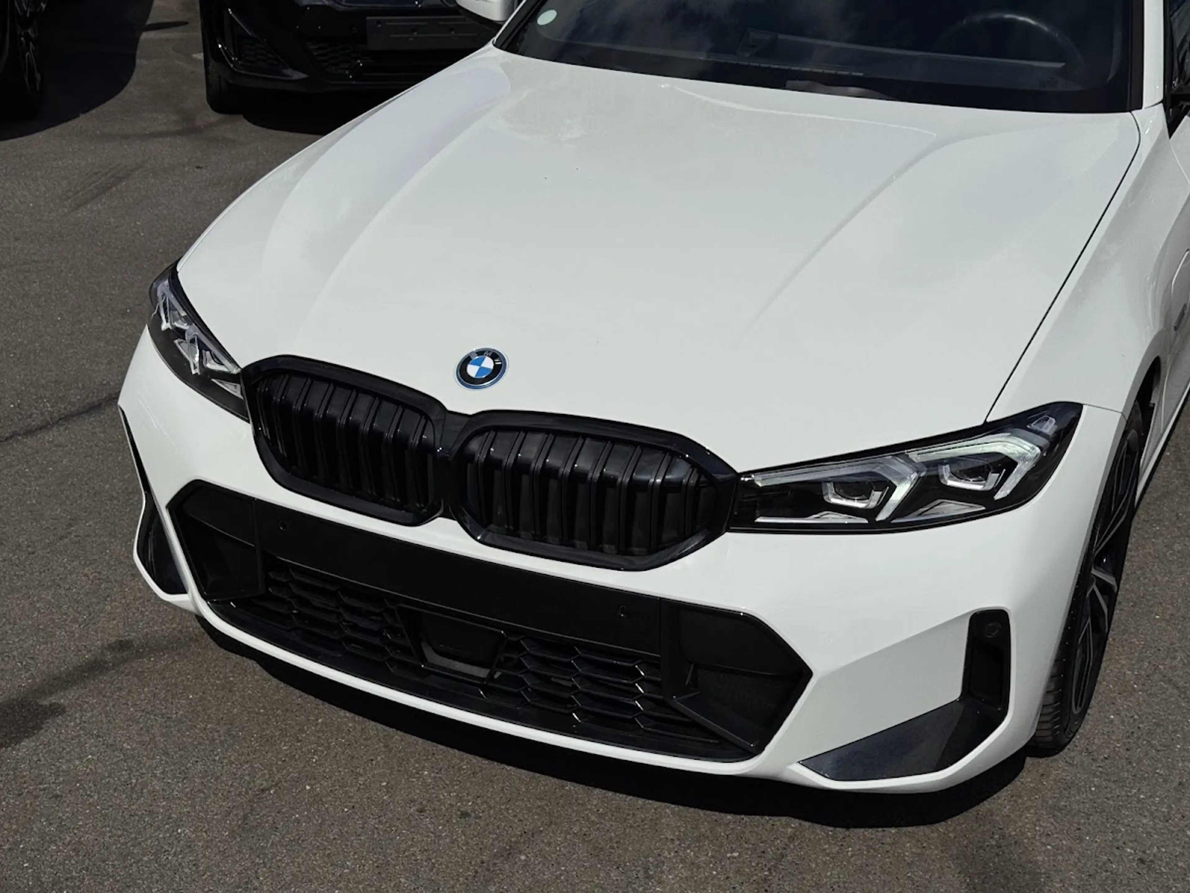 BMW 330 e xDrive sedan M Sport LCI / ADAP CRUISE / STUURVERW / CARPLAY / PDC / WIDESCREEN + — photo 2