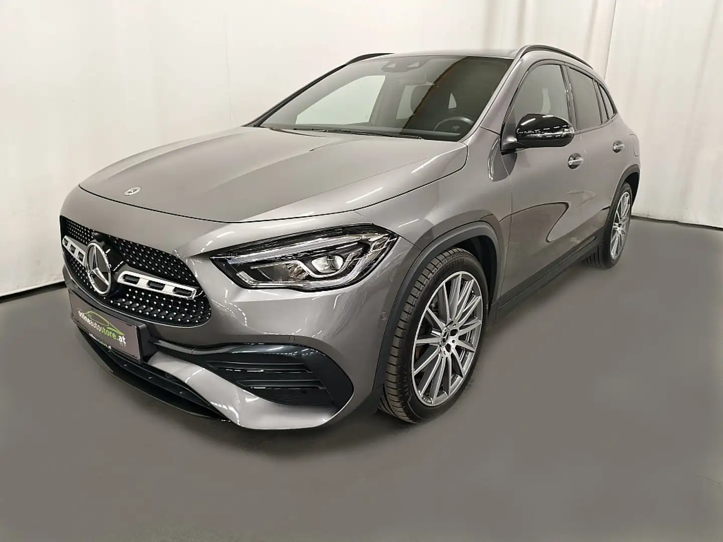 Mercedes-Benz GLA 220 d Aut. AMG, MEGA-VOLL Grau - 1