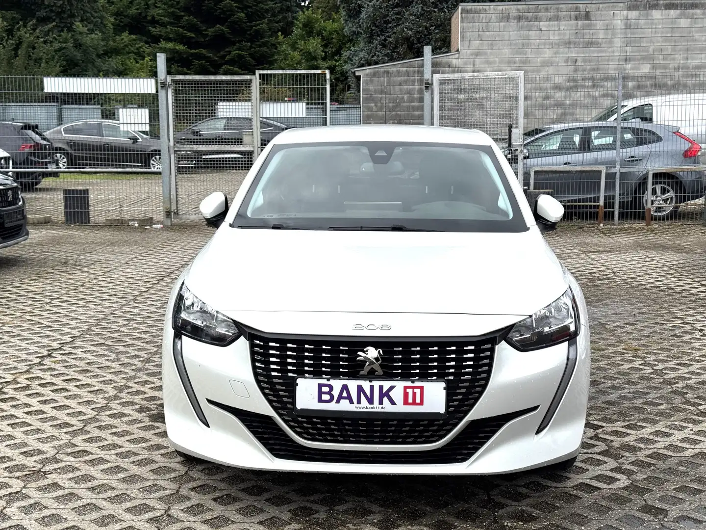 Peugeot 208 1,2i*1.Hand*Apple Carplay*Klima* Weiß - 2