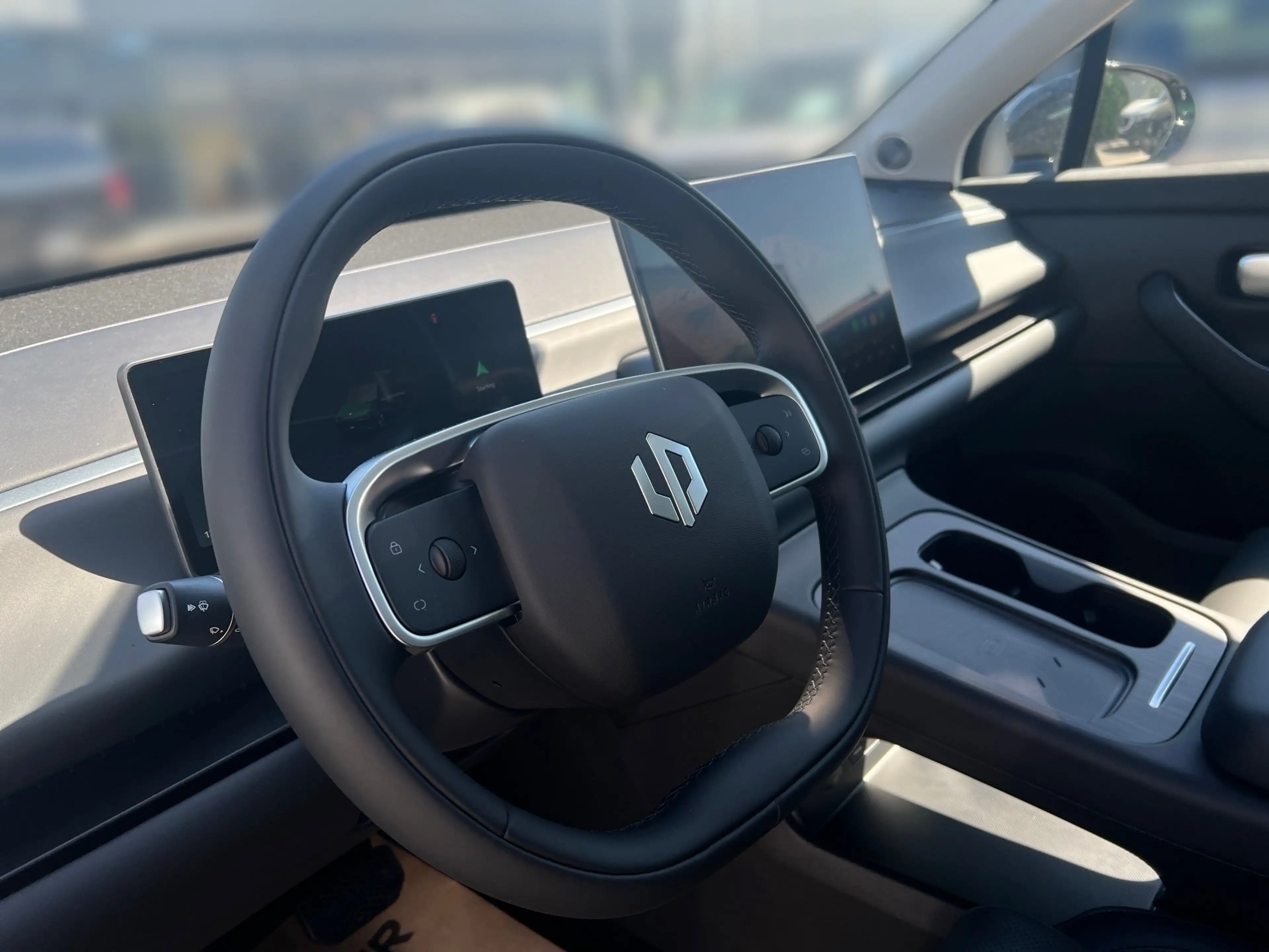 Leapmotor C10 Design ProMax 360° Sitzbelüftung ACC — photo 10