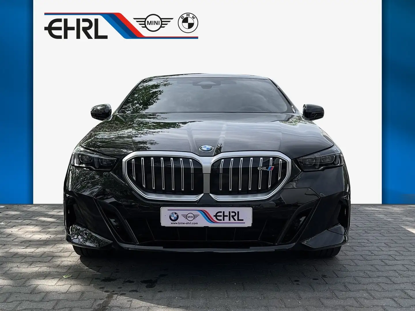 BMW 520 d xDrive M Sportpaket Head-Up HK HiFi DAB Černá - 2