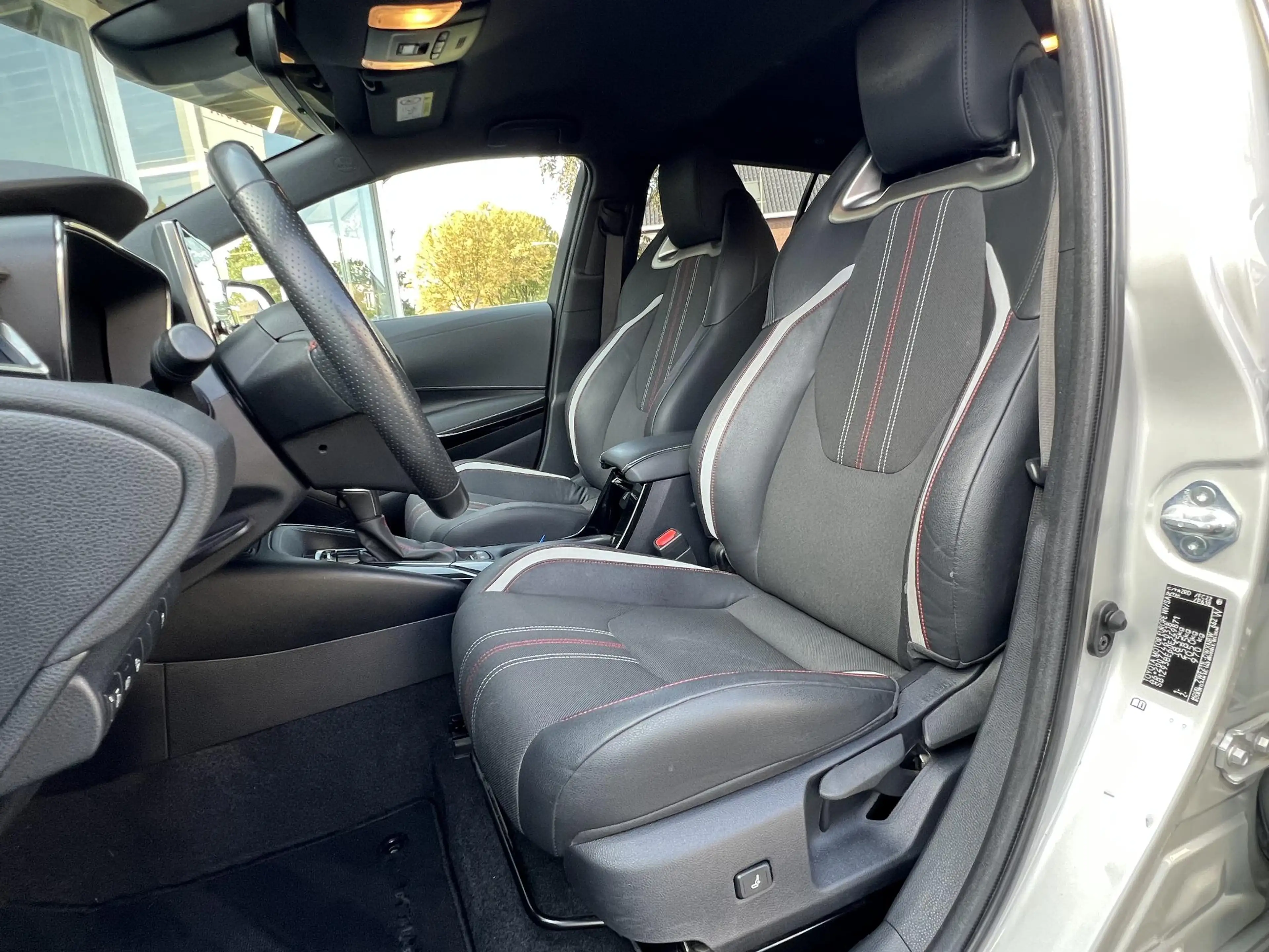 Toyota Corolla Touring Sports 1.8 Hybrid GR-Sport | Eerste eigena — photo 21
