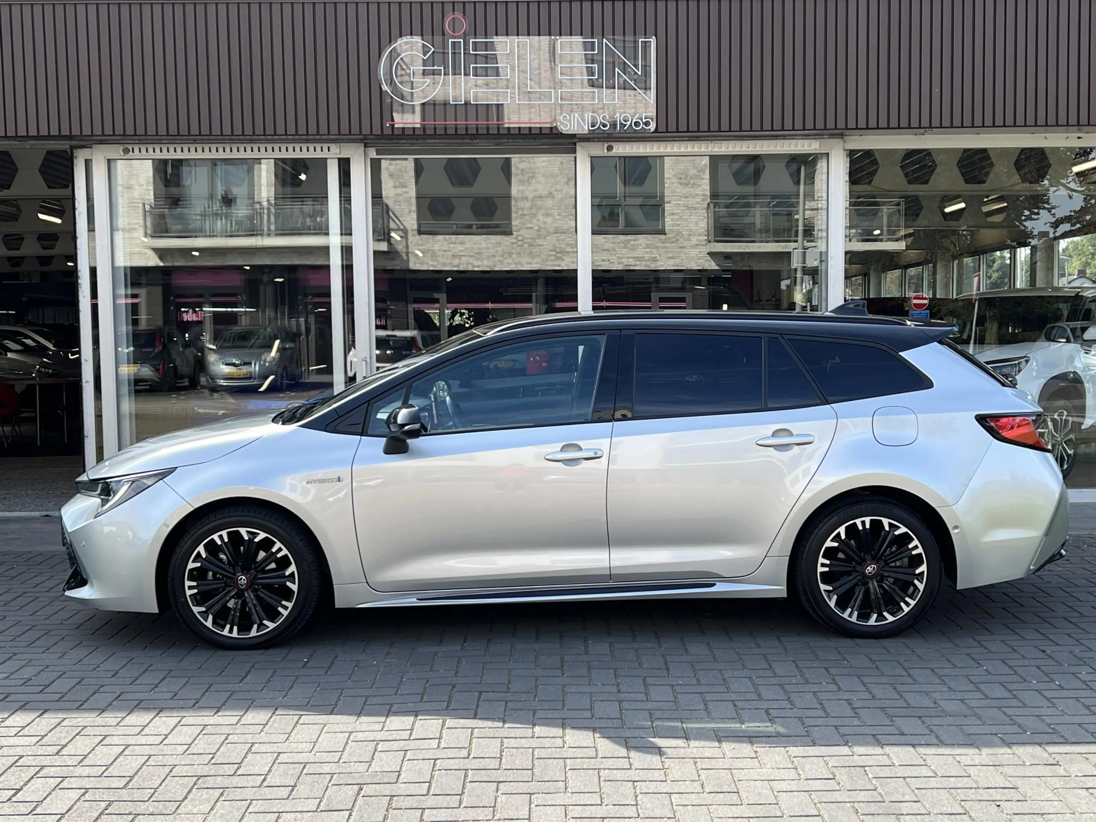 Toyota Corolla Touring Sports 1.8 Hybrid GR-Sport | Eerste eigena — photo 10