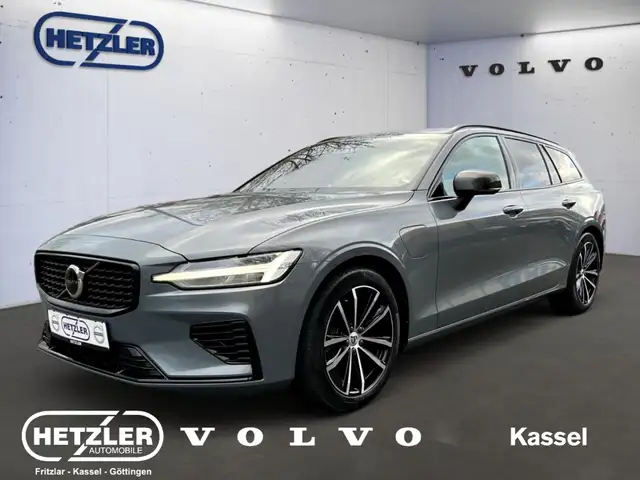 Volvo V60 Kombi Plus Dark Recharge Plug-In Hybrid AWD StandH
