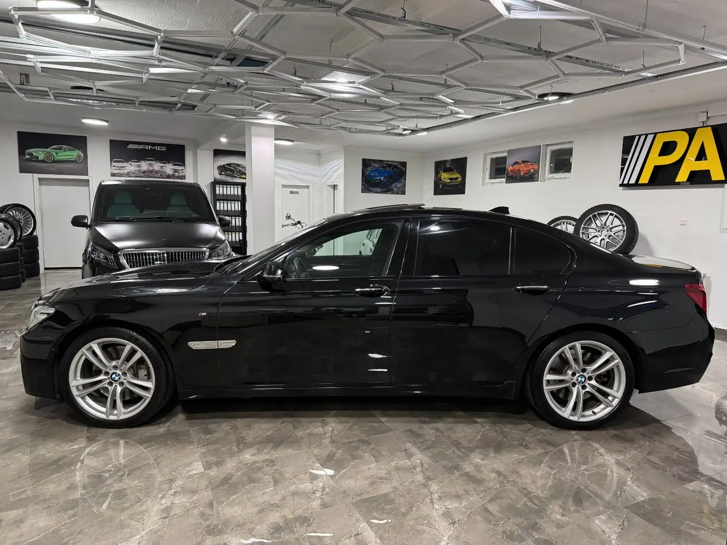 BMW 750 i LCI / M-Paket Keyless Softclose HUD LED Schwarz - 2