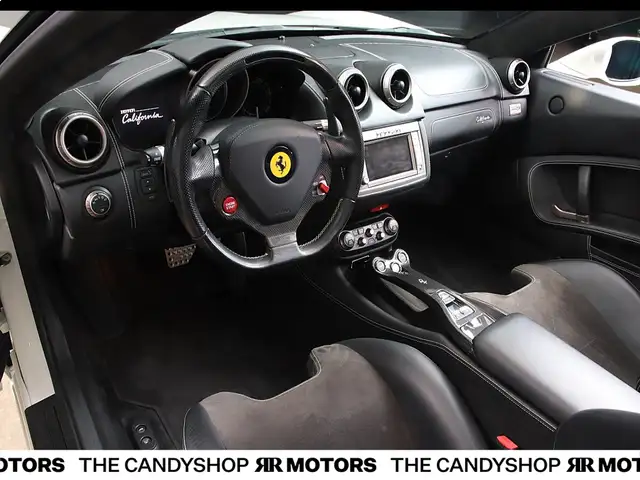 Ferrari California *Racing_Seats*Bianco_Avus*Service_Neu* Ansicht 21