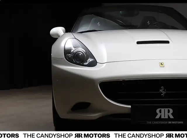 Ferrari California *Racing_Seats*Bianco_Avus*Service_Neu* Ansicht 15