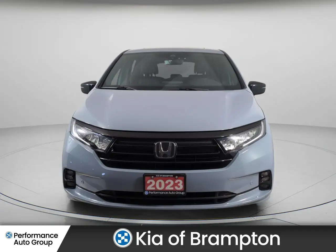 Honda Odyssey снимка Honda Odyssey