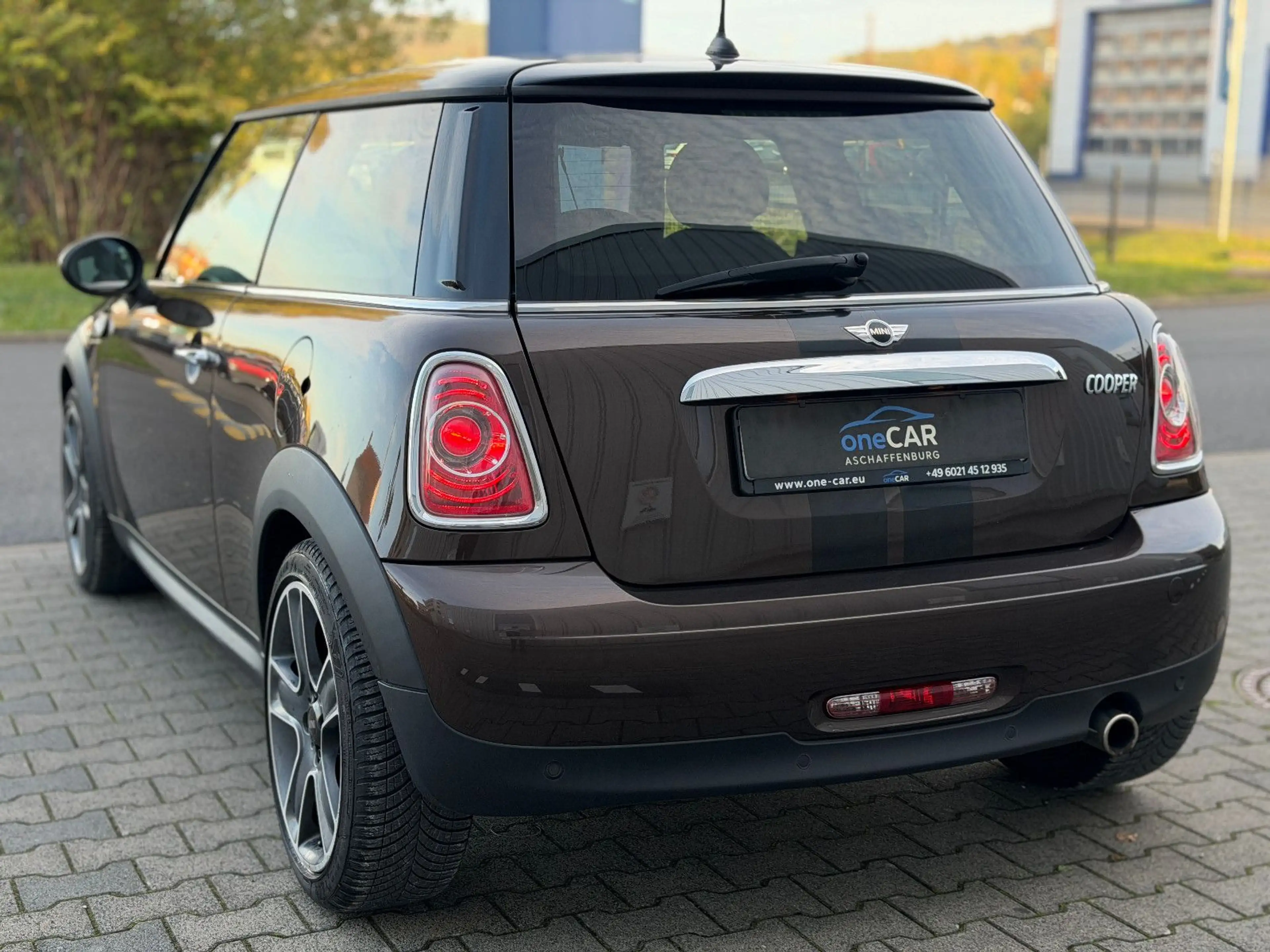 MINI Cooper Voll Leder Bi-Xenon Klima S-Heizung Alu — photo 11