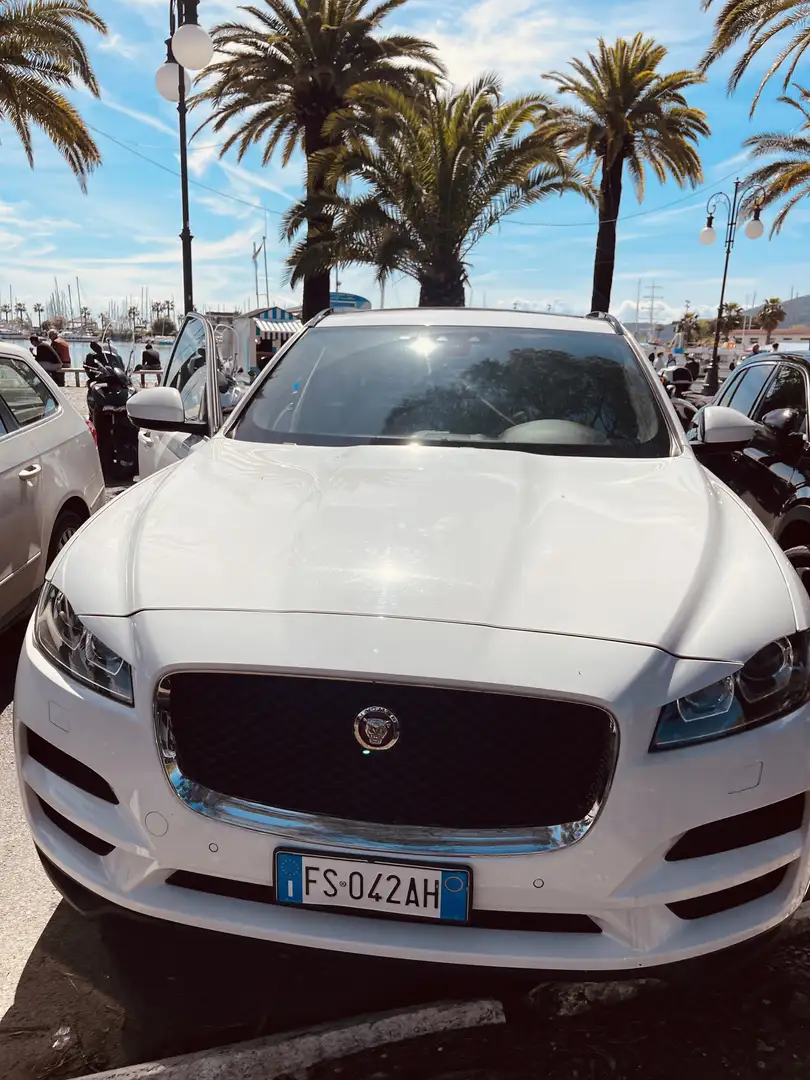 Jaguar F-Pace 25d AWD Aut. Portfolio - 1