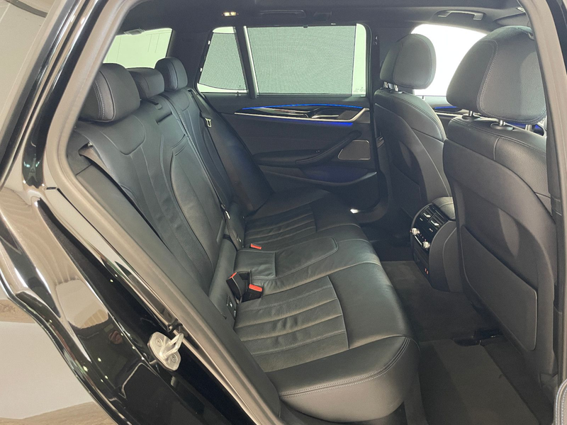 BMW 530 i M Sport *FACELIFT*Panorama*Head Up*H&K*360° — photo 21