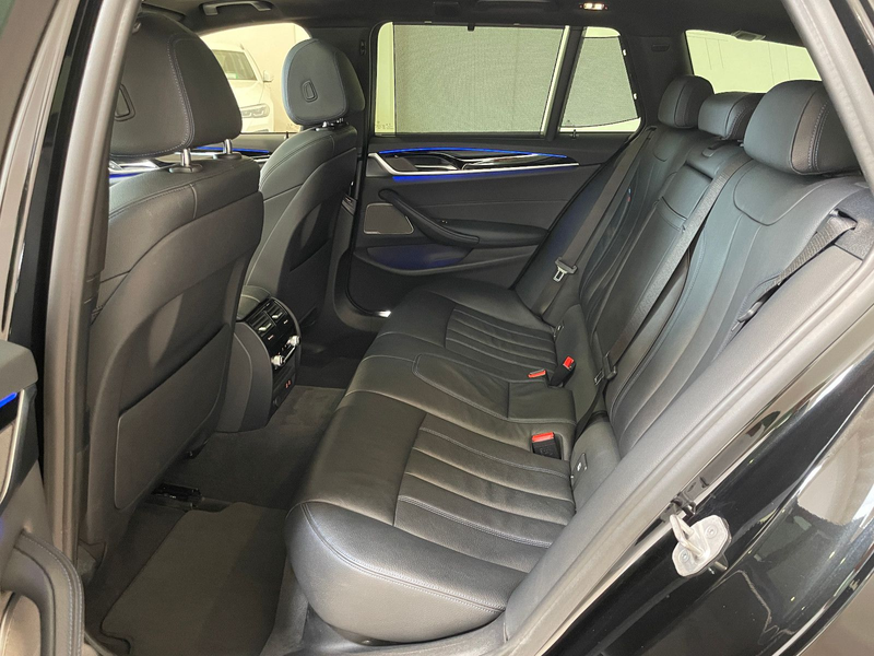 BMW 530 i M Sport *FACELIFT*Panorama*Head Up*H&K*360° — photo 19