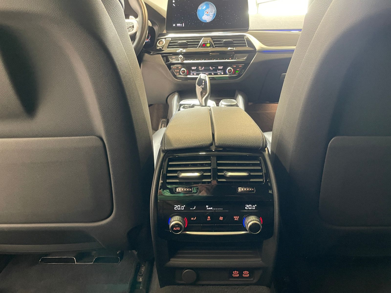 BMW 530 i M Sport *FACELIFT*Panorama*Head Up*H&K*360° — photo 20