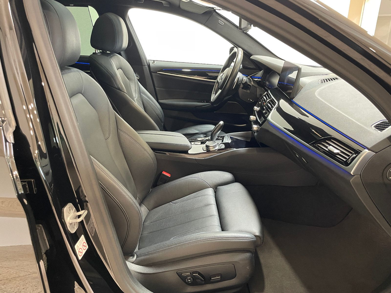 BMW 530 i M Sport *FACELIFT*Panorama*Head Up*H&K*360° — photo 22