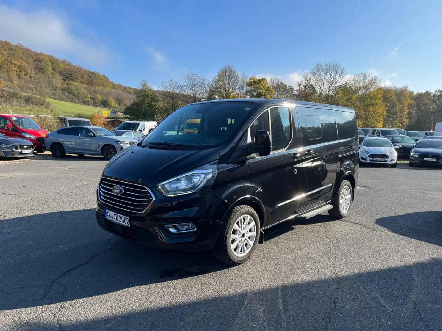 Ford Tourneo Custom Tourneo Custom 320 L1 Titanium Schwarz - 1
