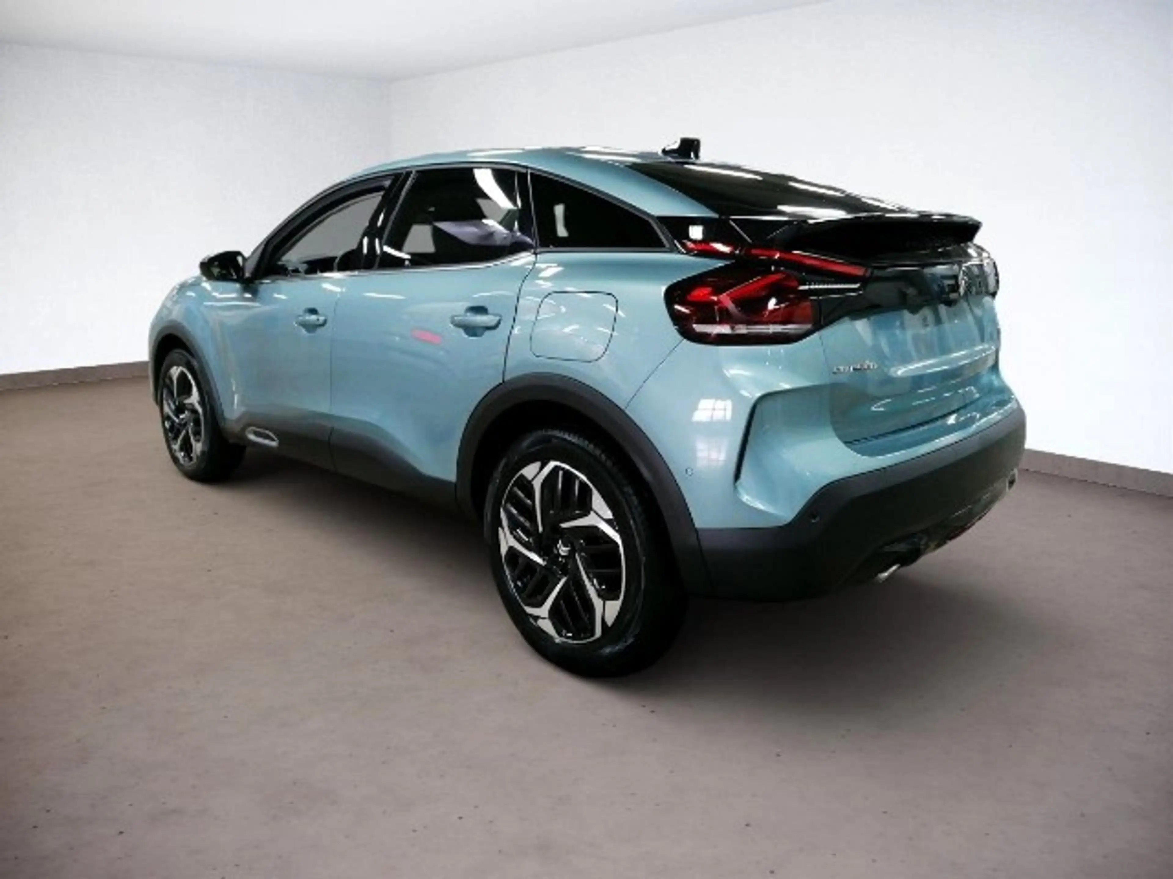 Citroen C4 PureTech 130 Shine EAT8 Automatik — photo 2