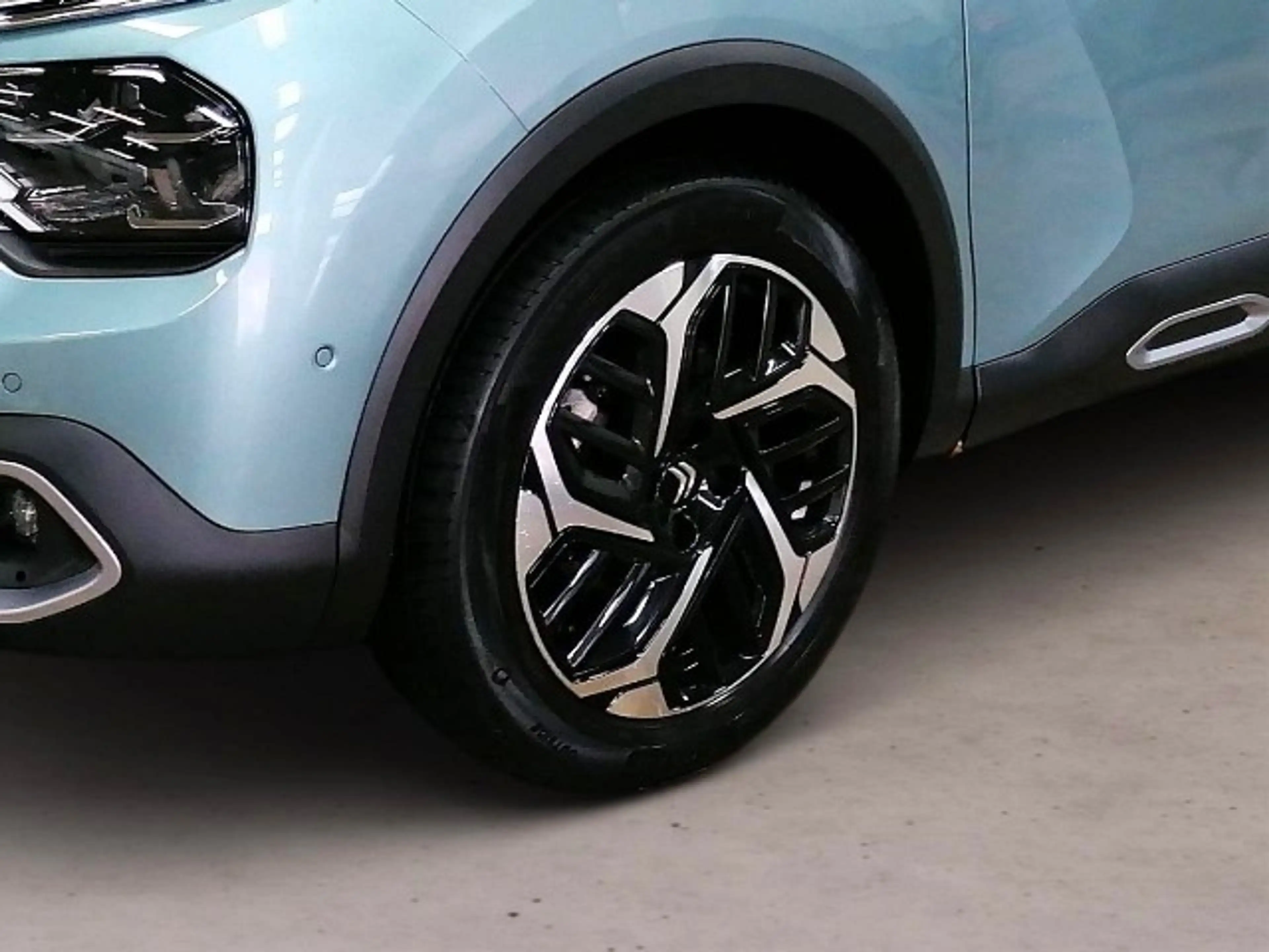 Citroen C4 PureTech 130 Shine EAT8 Automatik — photo 13