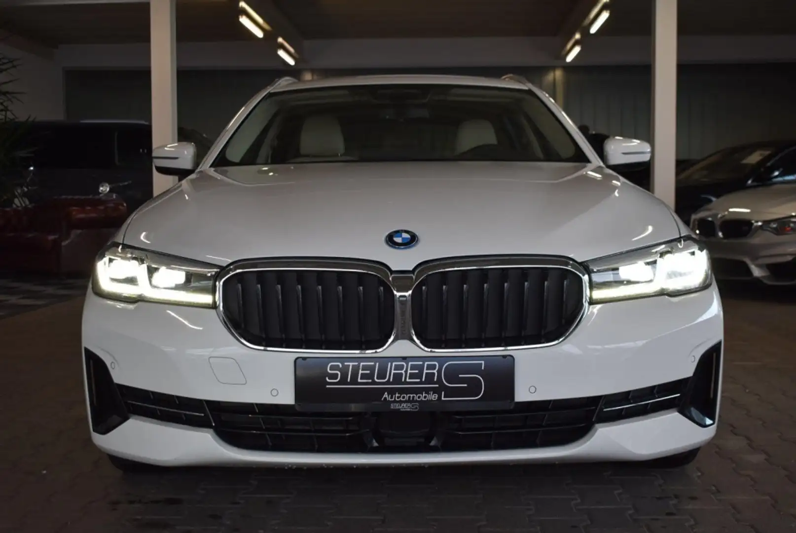 BMW BMW Serie 5 Familiar Automático de 4 Puertas Blanco - 2