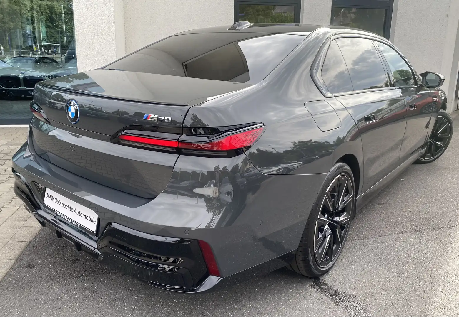BMW i7 M70 xDrive M Sport ||  TheatreScreen Massage Grigio - 2