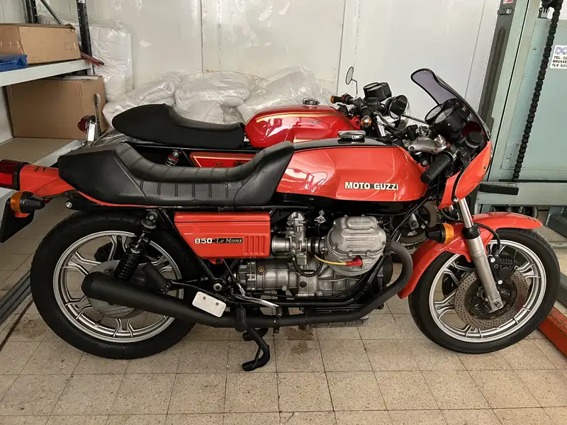 Moto Guzzi Le Mans