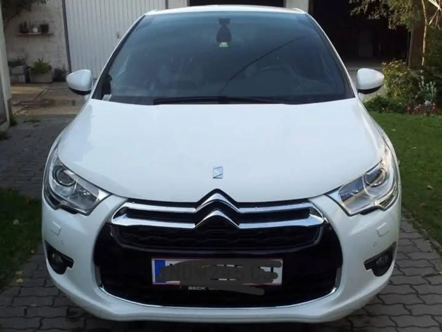 Citroen DS4 DS4 HDi 110 So Chic So Chic Weiß - 1