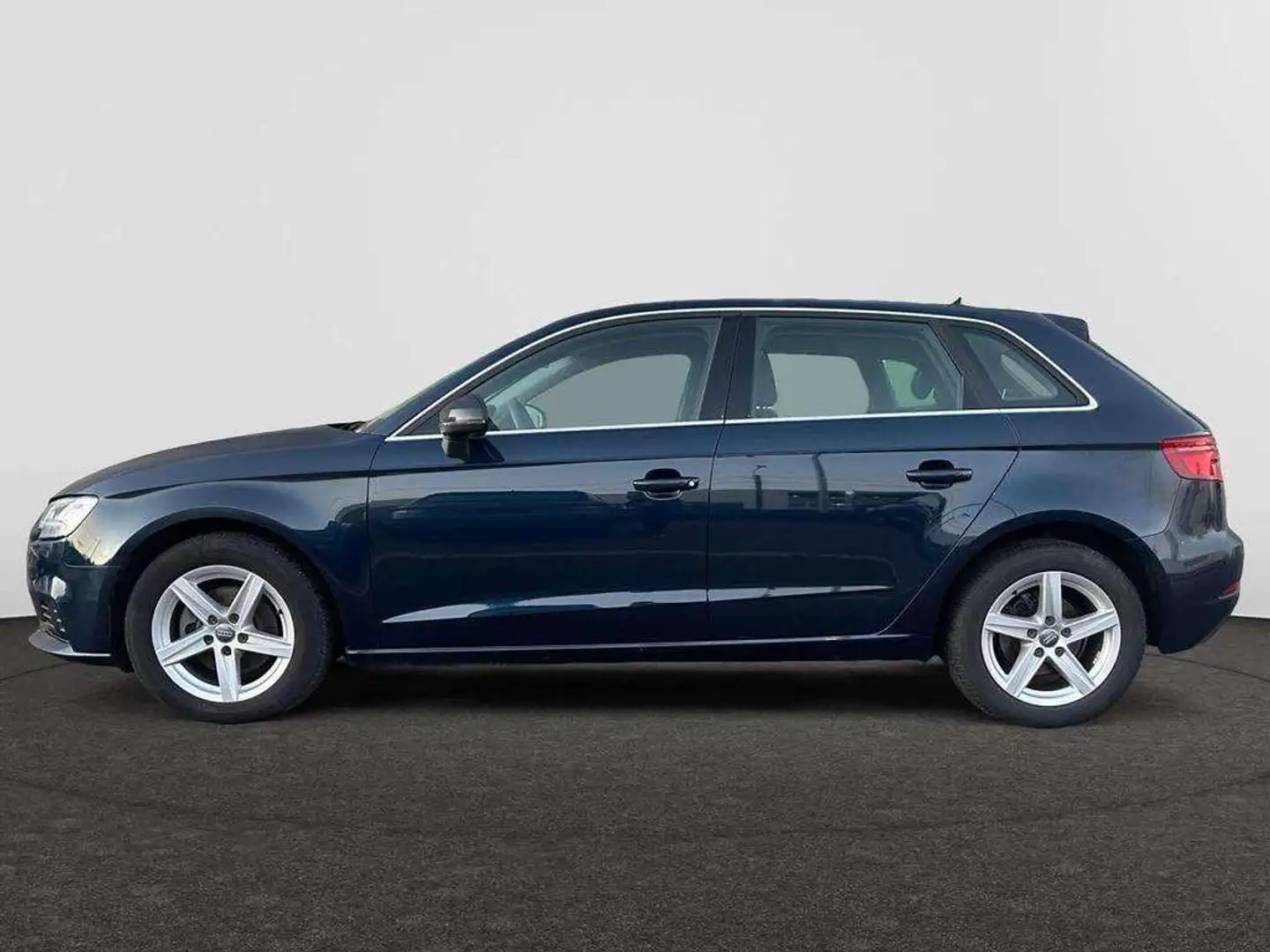 Audi A3 Sportback Audi A3 Sportback 30 TDI 85(116) kW(PS) Blauw - 2