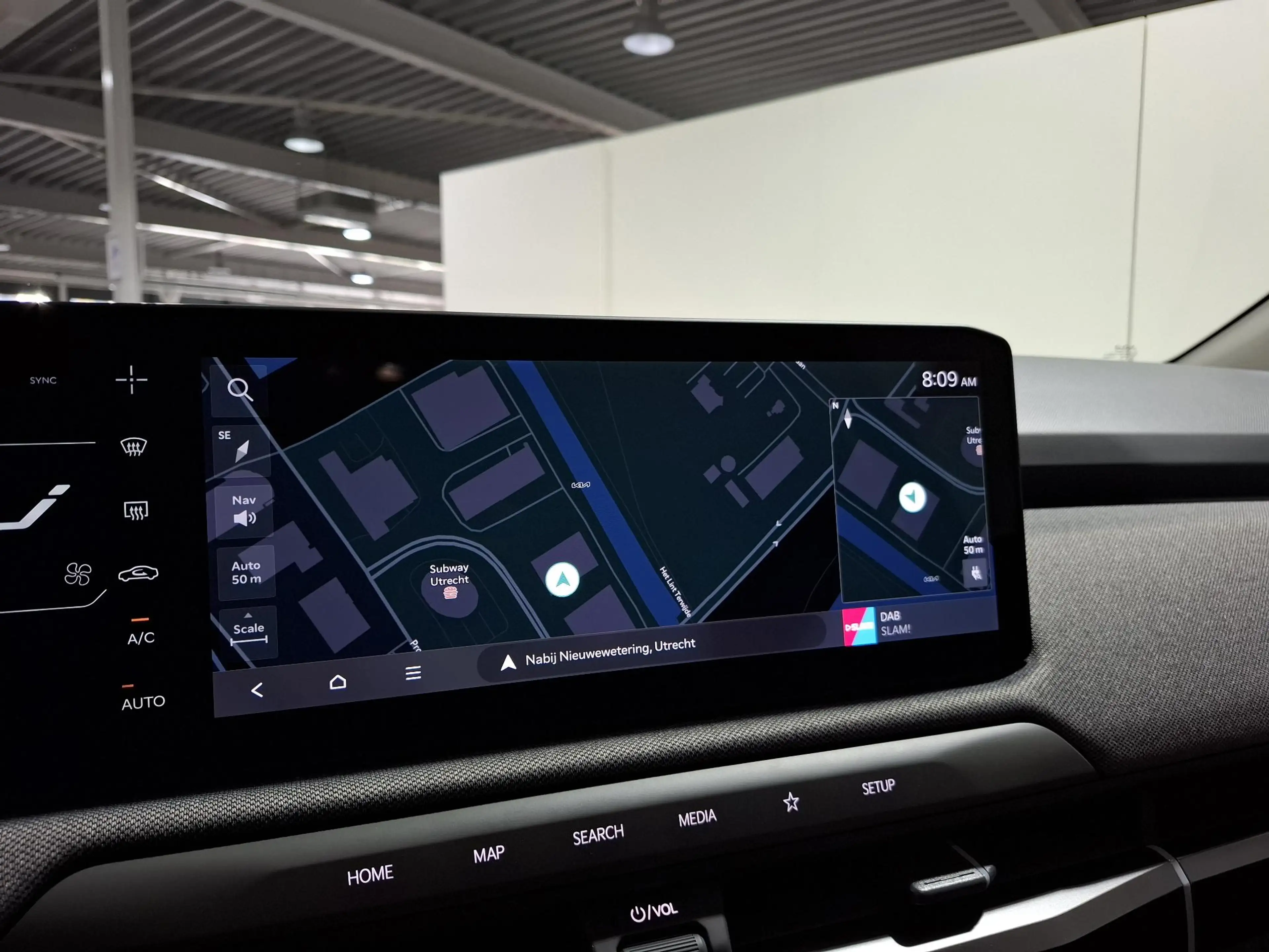 Kia EV3 Plus 81.4 kWh Stoel en Stuur verwarming, Apple Car — photo 12