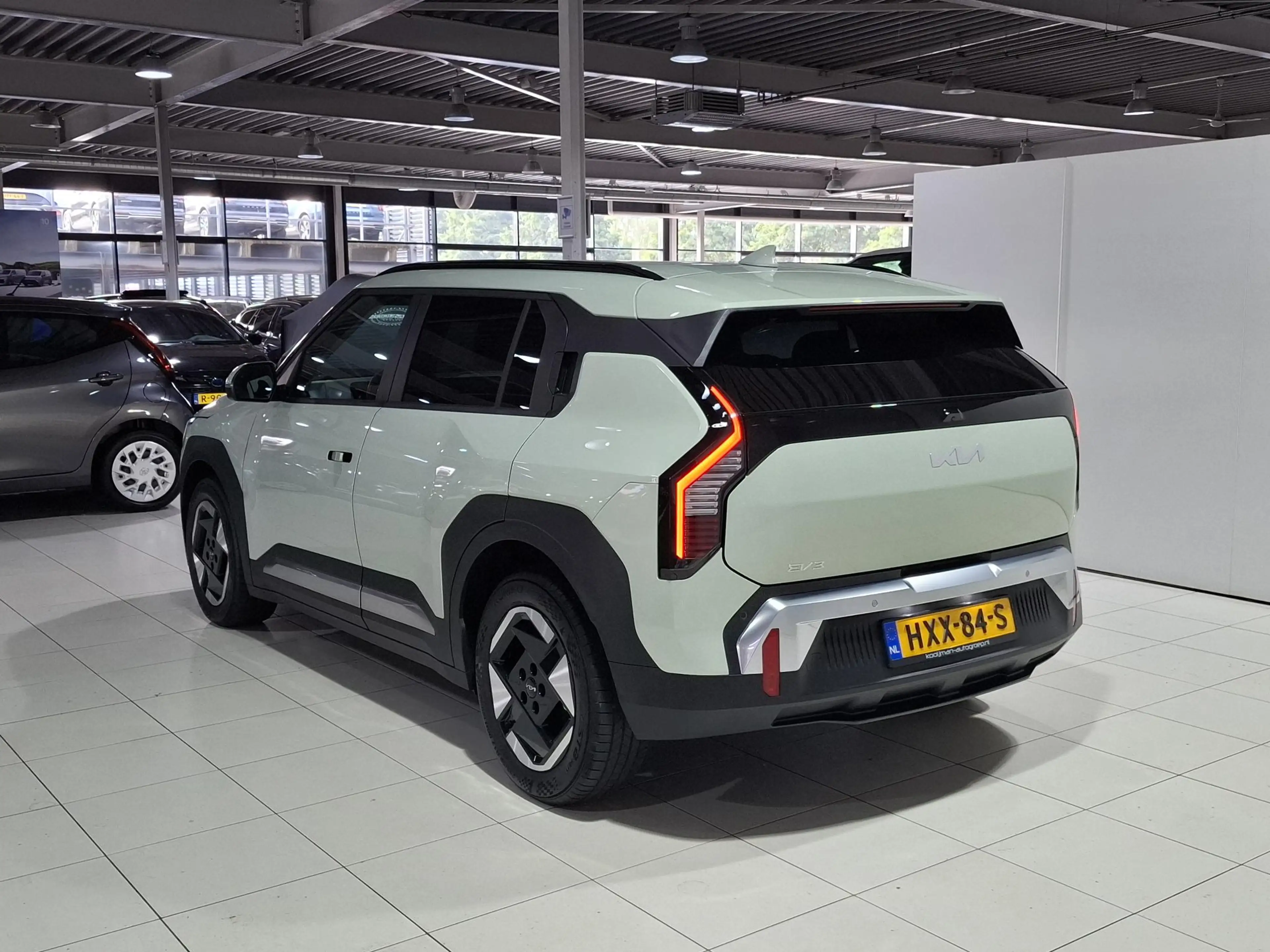Kia EV3 Plus 81.4 kWh Stoel en Stuur verwarming, Apple Car — photo 5