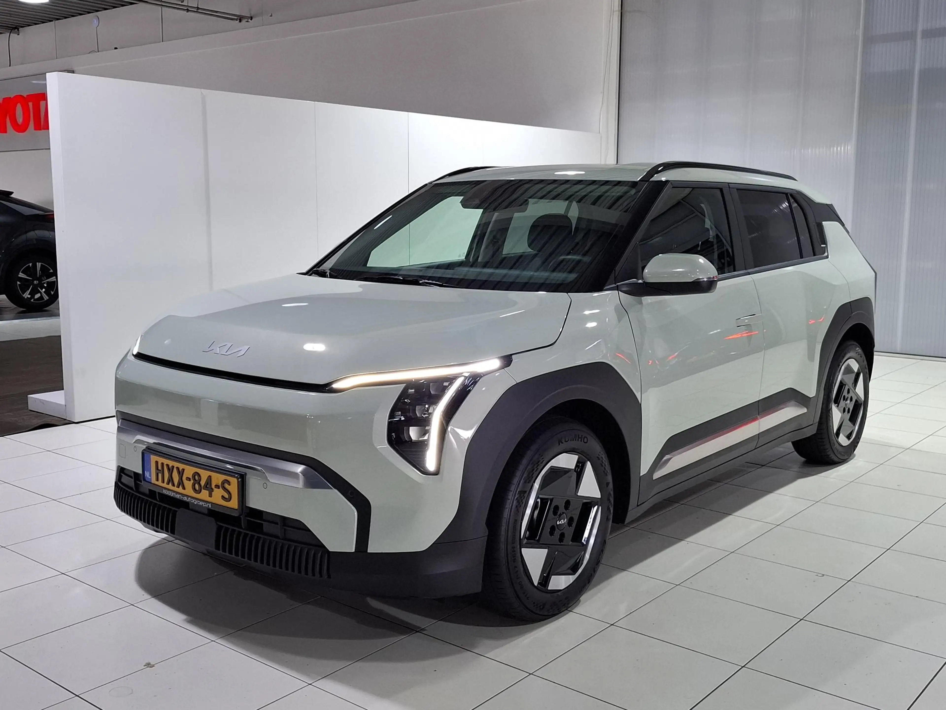 Kia EV3 Plus 81.4 kWh Stoel en Stuur verwarming, Apple Car — photo 3