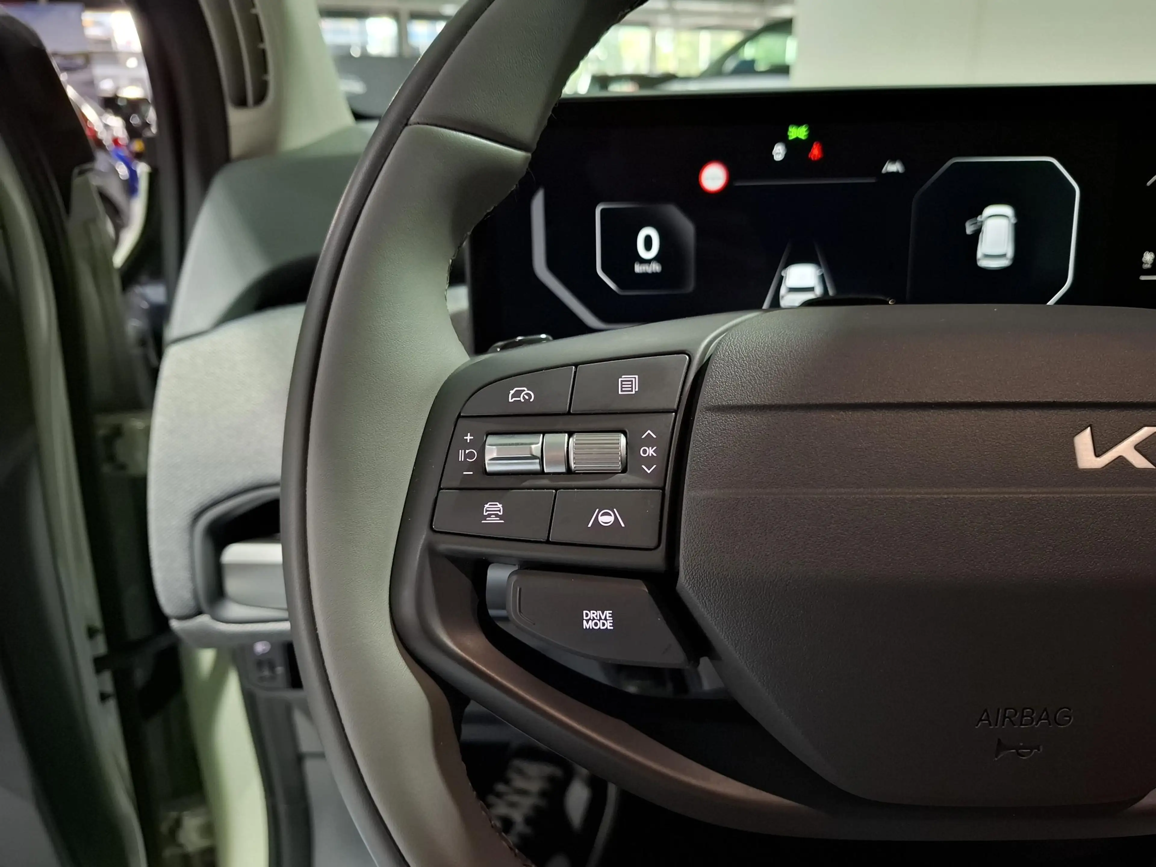 Kia EV3 Plus 81.4 kWh Stoel en Stuur verwarming, Apple Car — photo 9
