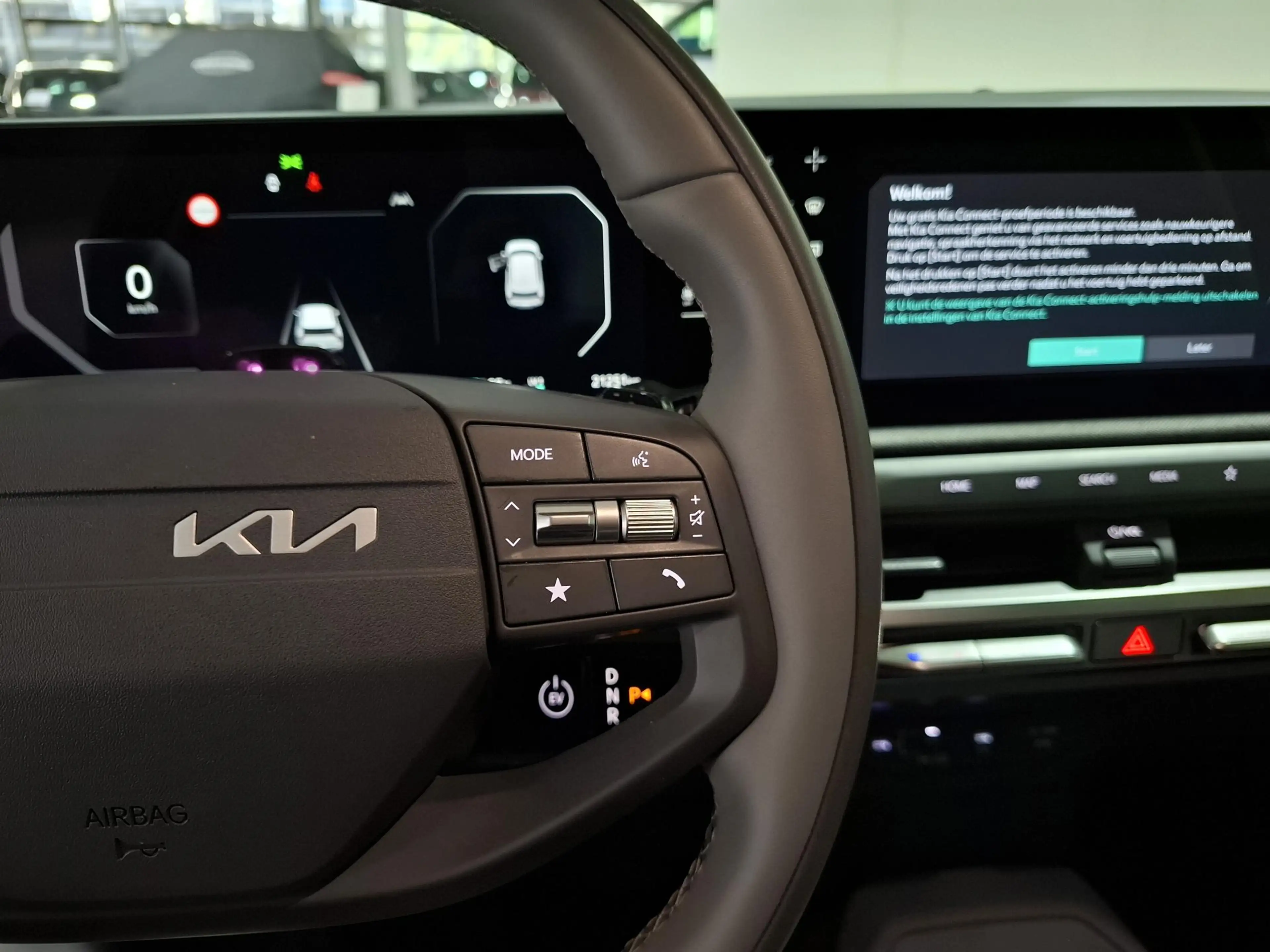 Kia EV3 Plus 81.4 kWh Stoel en Stuur verwarming, Apple Car — photo 10