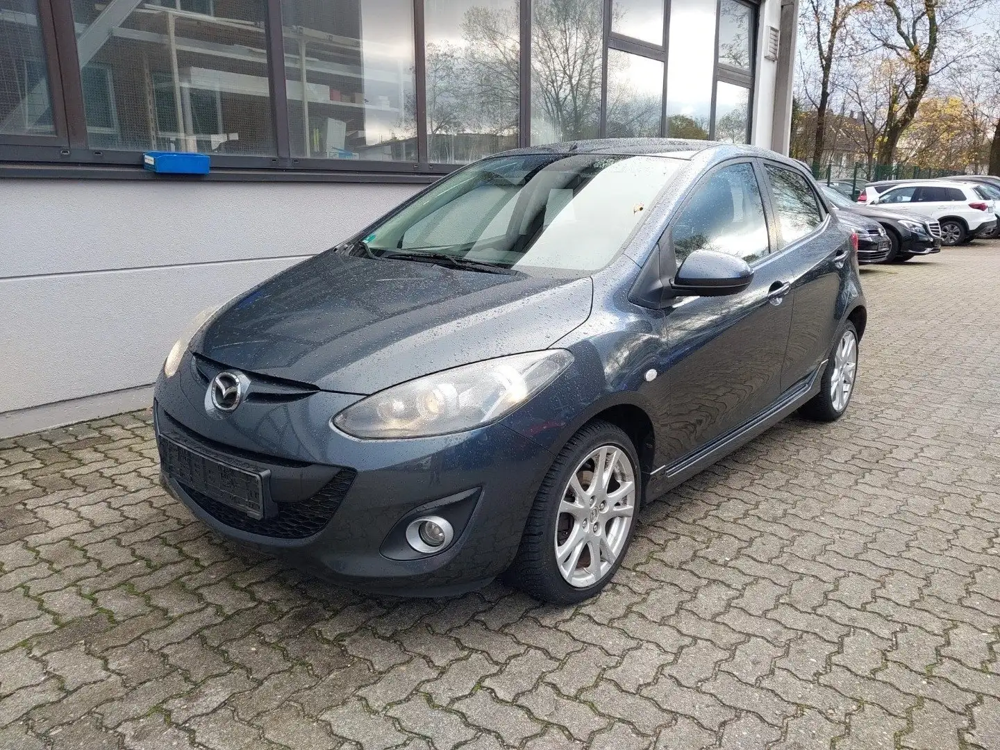 Mazda 2 2 5-Türer 1.5 MZR Sports-Line-Tempomat-Sitzh. Gris - 1