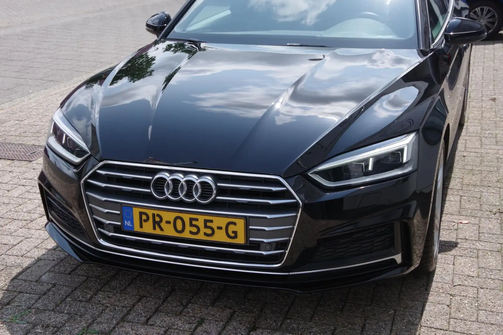 Audi A5 Coupé 2.0 TFSI ultra Launch Edition Zwart - 2