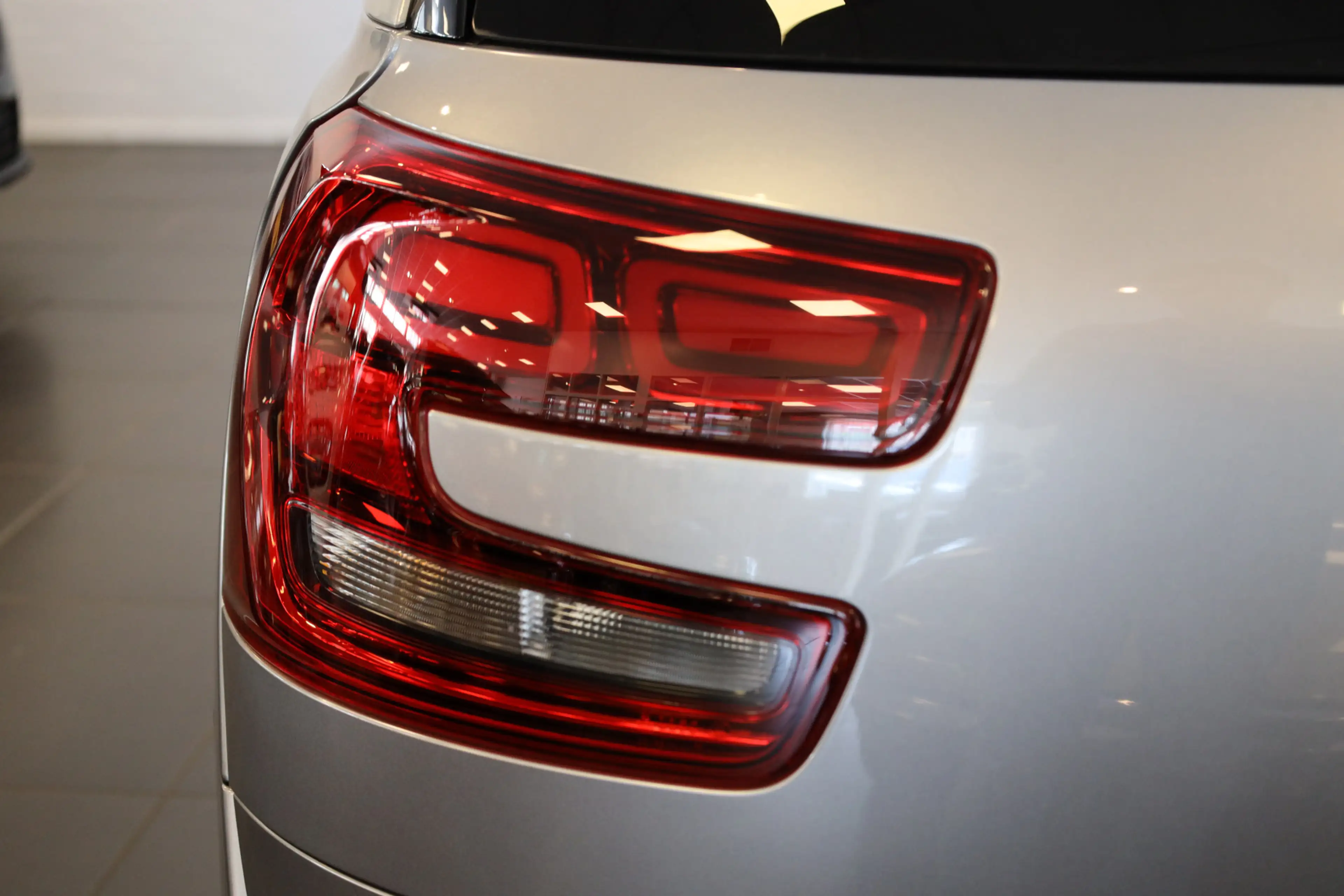 Citroen Grand C4 Picasso PT 130 Shine Automaat-8 Volleder | Stoelgeheugen | — photo 9