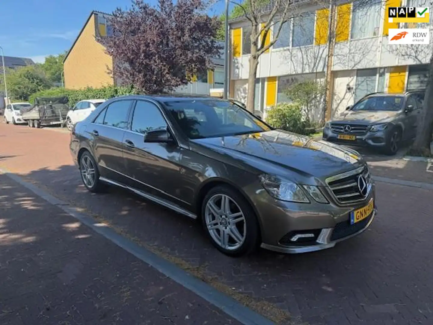 Mercedes-Benz E-klasse AUTOMAAT / AMG uitvoering / 104.000 km / Grijs - 1