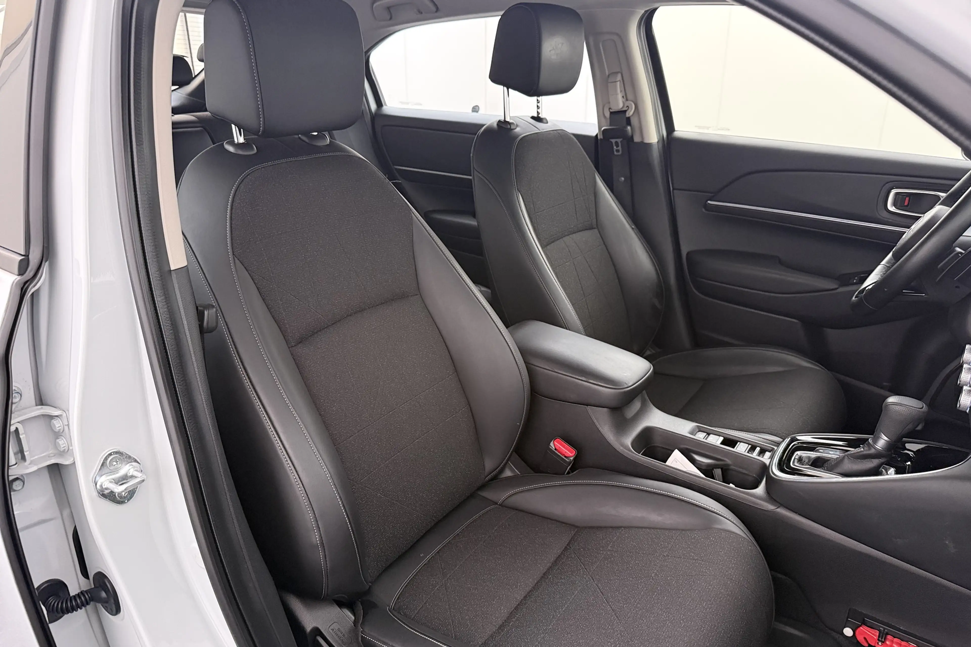 Honda HR-V 1.5 120 PK Hybrid Advance Carplay Adapt. Cruise Ca — photo 15
