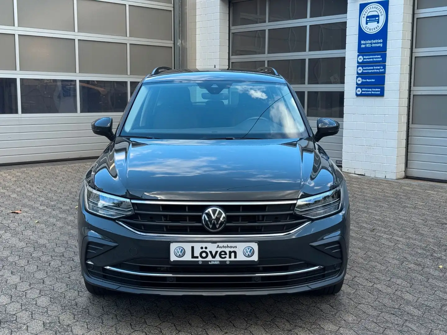 Volkswagen Tiguan 2.0 TSI DSG 4MOTION Life|AHK|SHZ|ACC|Klim Gris - 2